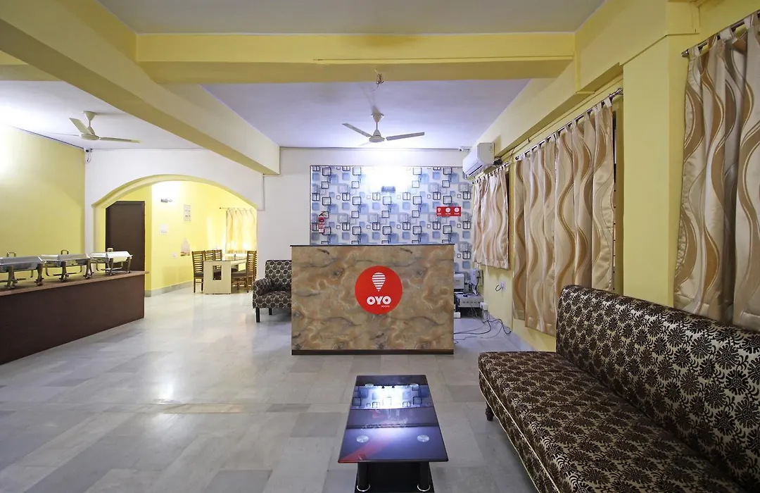 Oyo 9081 Pallavi International Hotel-1